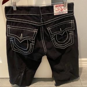 TRUE RELIGION MEN SHORTS